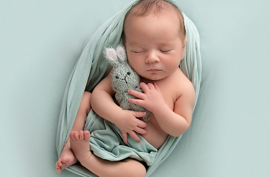 Preparing for Your Newborn Photo Shoot at Little Violet Photography Ipswich
